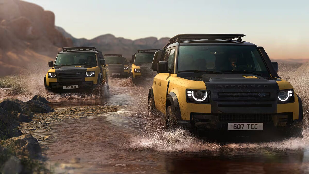 ディフェンダー VERTEXとTROPHY EDITION 2027の違い、街乗りと悪路装備で見る選び方：ディフェンダー VERTEXとTROPHY EDITION 2027、どっちを選ぶべきかの公式車両画像