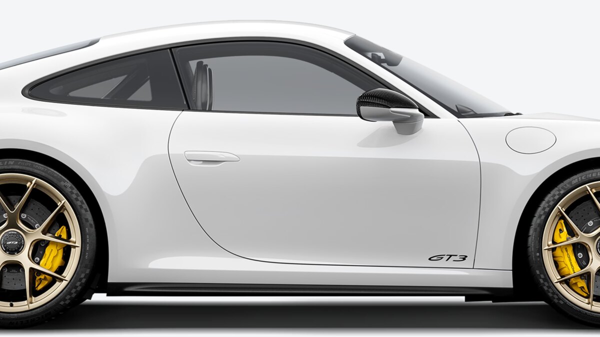 ポルシェ911 GT3 Artisan Editionと標準GT3の違い｜主要諸元・Manthey Kitで選ぶ：2436万円差を装備と選択肢の意味へ翻訳の公式画像
