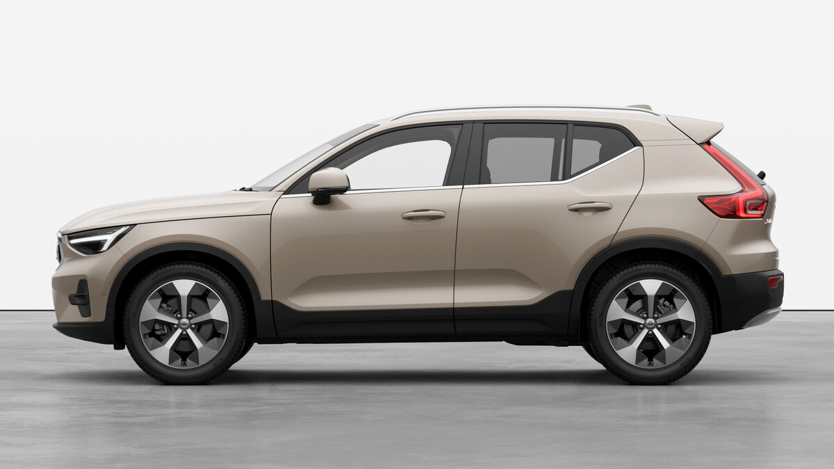 ボルボXC40 Ultra B3とB4 AWD Selectionの違い|全主要スペックとグレード選び:163PSと197PSの差を車重・トルク・AWDまで組み合わせて読むの公式車両画像