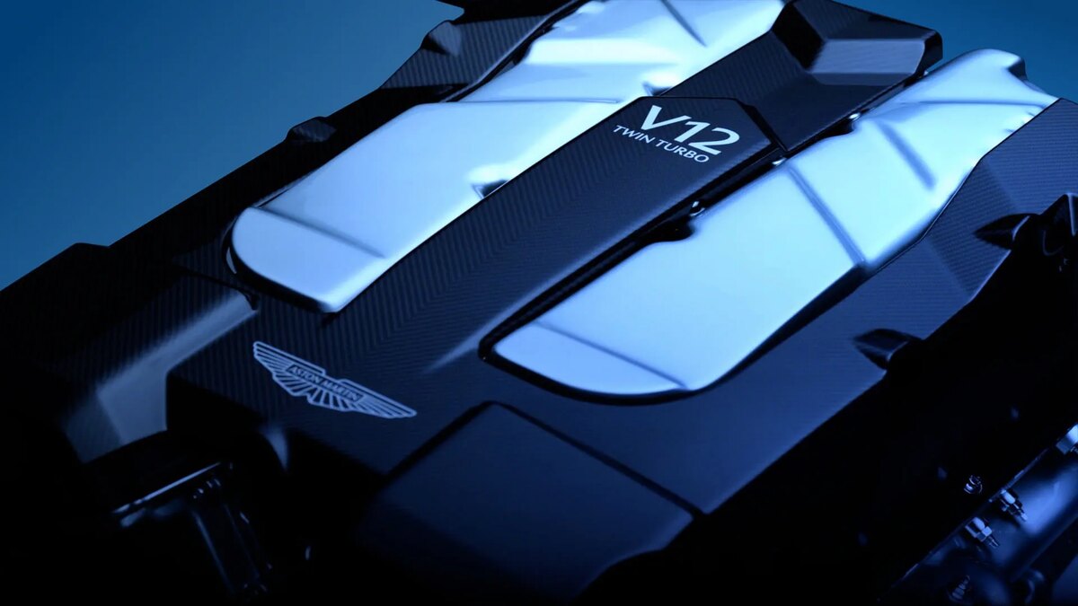Aston Martin ValenとVanquishの違い｜850PS・最大110kg軽量化と走りで選ぶ：まとめ｜15PSより使う条件で選ぶの関連画像