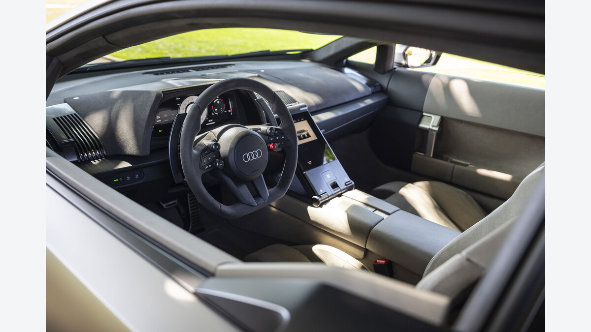 Audi Nuvolari米国公道デビュー｜1001PSハイブリッドの公式諸元と走りを読む：価格未公表車の資金を同じ条件で4方式比較の関連画像