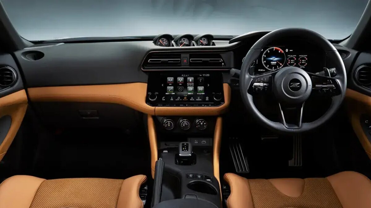 フェアレディZ 2026年改良｜NISMO 6MTと5グレードの違い：5グレードの価格差と装備差の関連画像