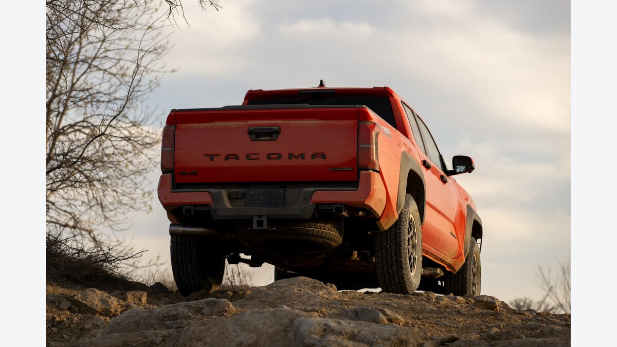 トヨタ・タコマ リコール26V514｜対象年式・48,280台とVIN確認手順：2025 Tacoma 11グレードの価格差と向く人の関連画像