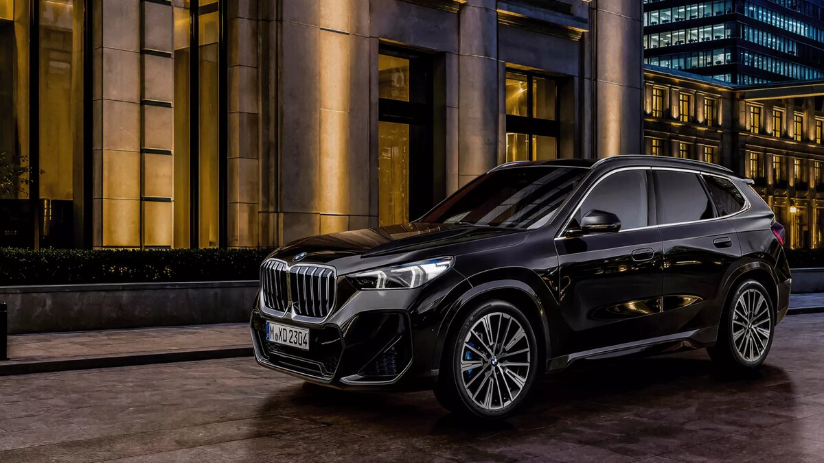 BMW X1 Luxury Editionの違い｜sDrive20iとxDrive20dの価格・装備・走りを比較：sDrive20iとxDrive20dの走りと使い勝手を比較の関連画像