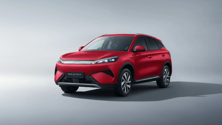 BYD ATTO 3 EX登場｜RWDとAWDの違い、620km・550kmの航続距離で選ぶ