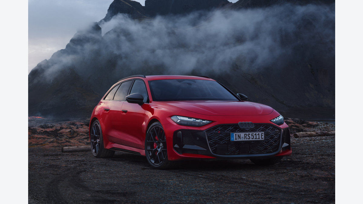新型Audi RS 5とRS 5 Avantの違い｜639PS PHEVの走りと実用性：新型Audi RS 5とRS 5 Avantはどっちを選ぶべきかの関連画像