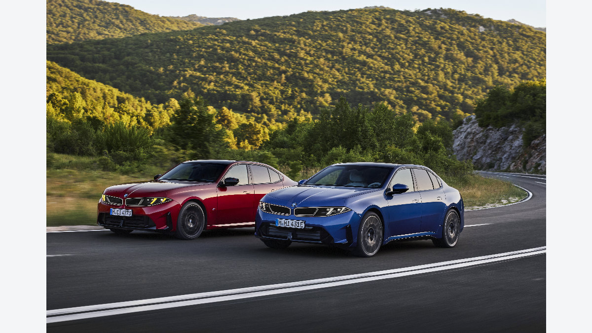 BMW新型3シリーズと現行型の違い｜i3・330・M350を比較：i3の航続距離と充電性能は市場別に見るの関連画像