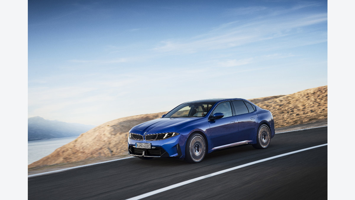 BMW新型3シリーズと現行型の違い｜i3・330・M350を比較：現行320i M Sportを使った参考ローン試算の関連画像