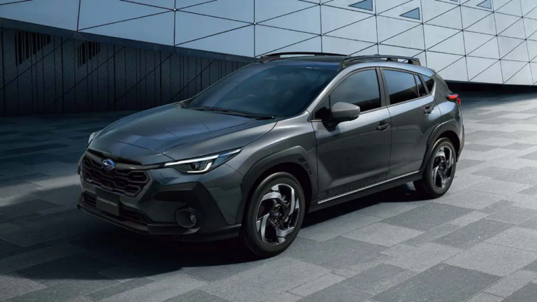 クロストレックとカローラ クロスの比較｜AWD・燃費・装備で選ぶ