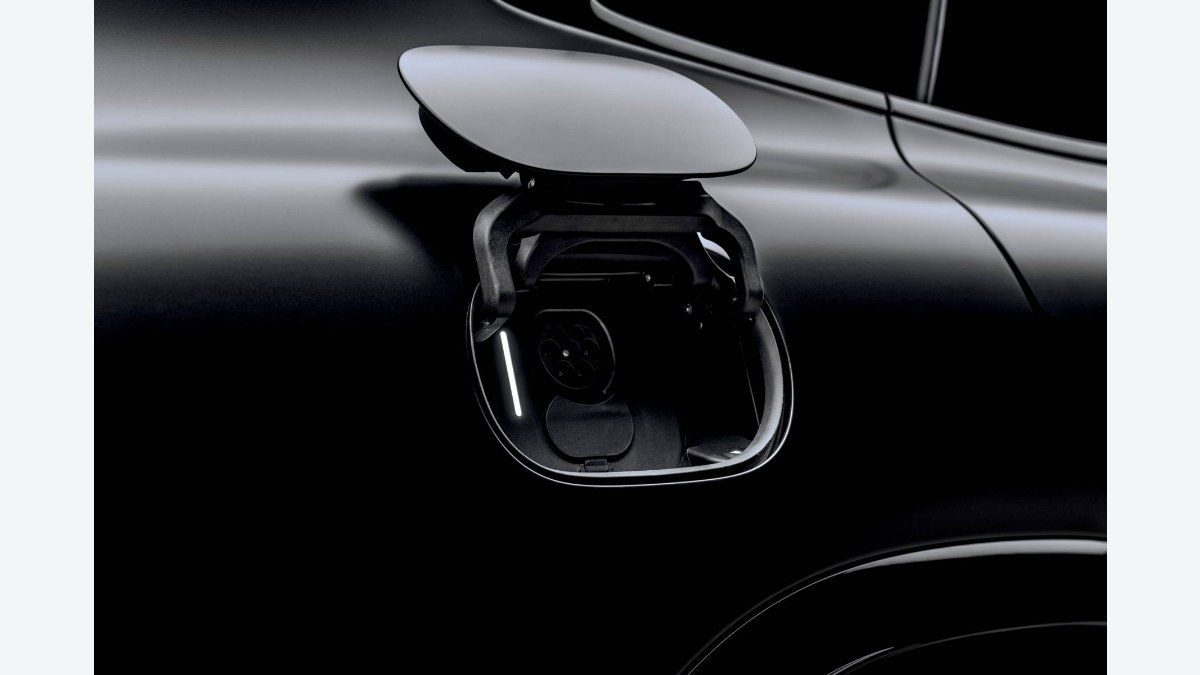 メルセデスAMG GT SUV登場|GT 53・GT 55・GT 63の違いと1169PSの走りを比較:サイズと荷室はフルサイズSUVとしてどう使うかの関連画像