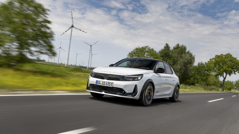 Opel Corsa GSEとは？281PS・51kWh級EVホットハッチの走りと使い勝手
